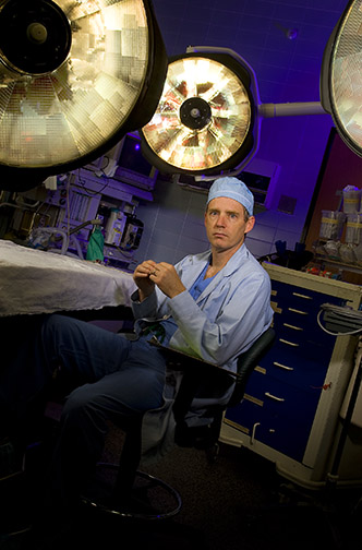 detroit medical photography Surgeon portrait in operating room