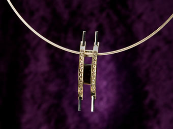 studio photographer jewelry